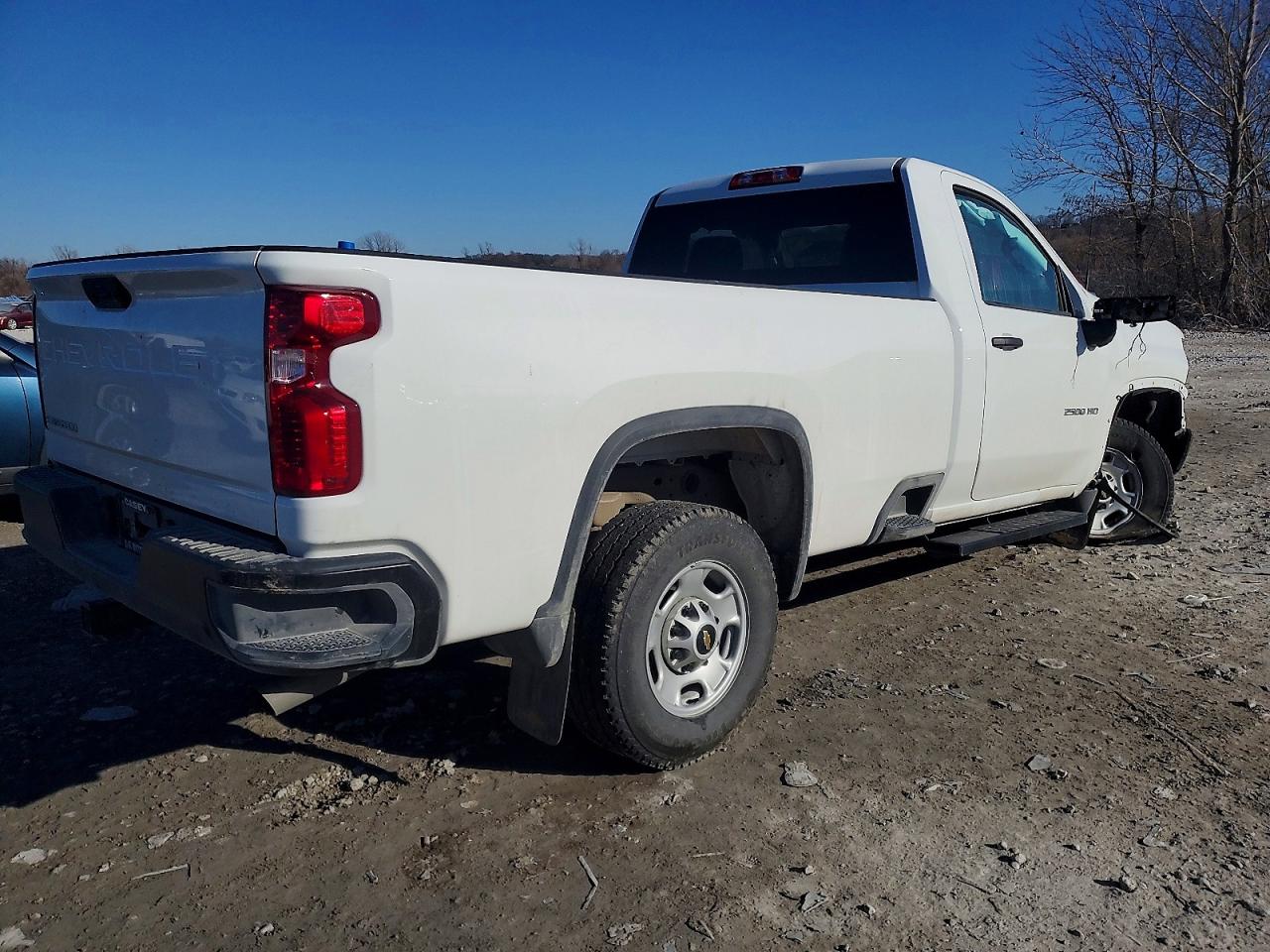2024 CHEVROLET SILVERADO K2500 HEAVY DUTY photo 3