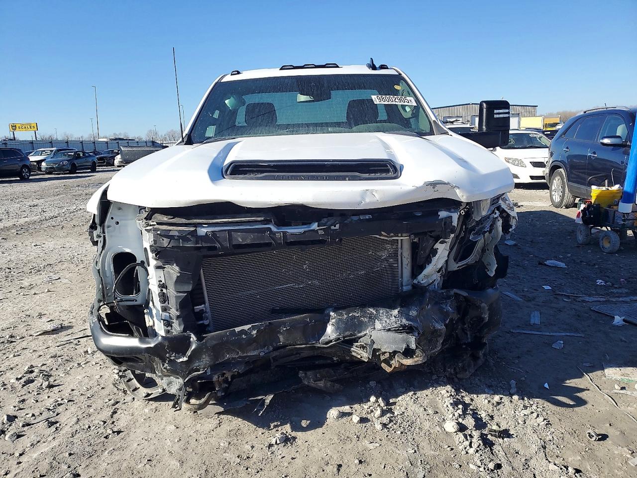 2024 CHEVROLET SILVERADO K2500 HEAVY DUTY photo 5
