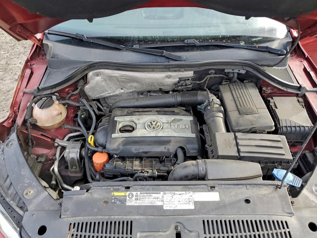 2013 VOLKSWAGEN TIGUAN S photo 12