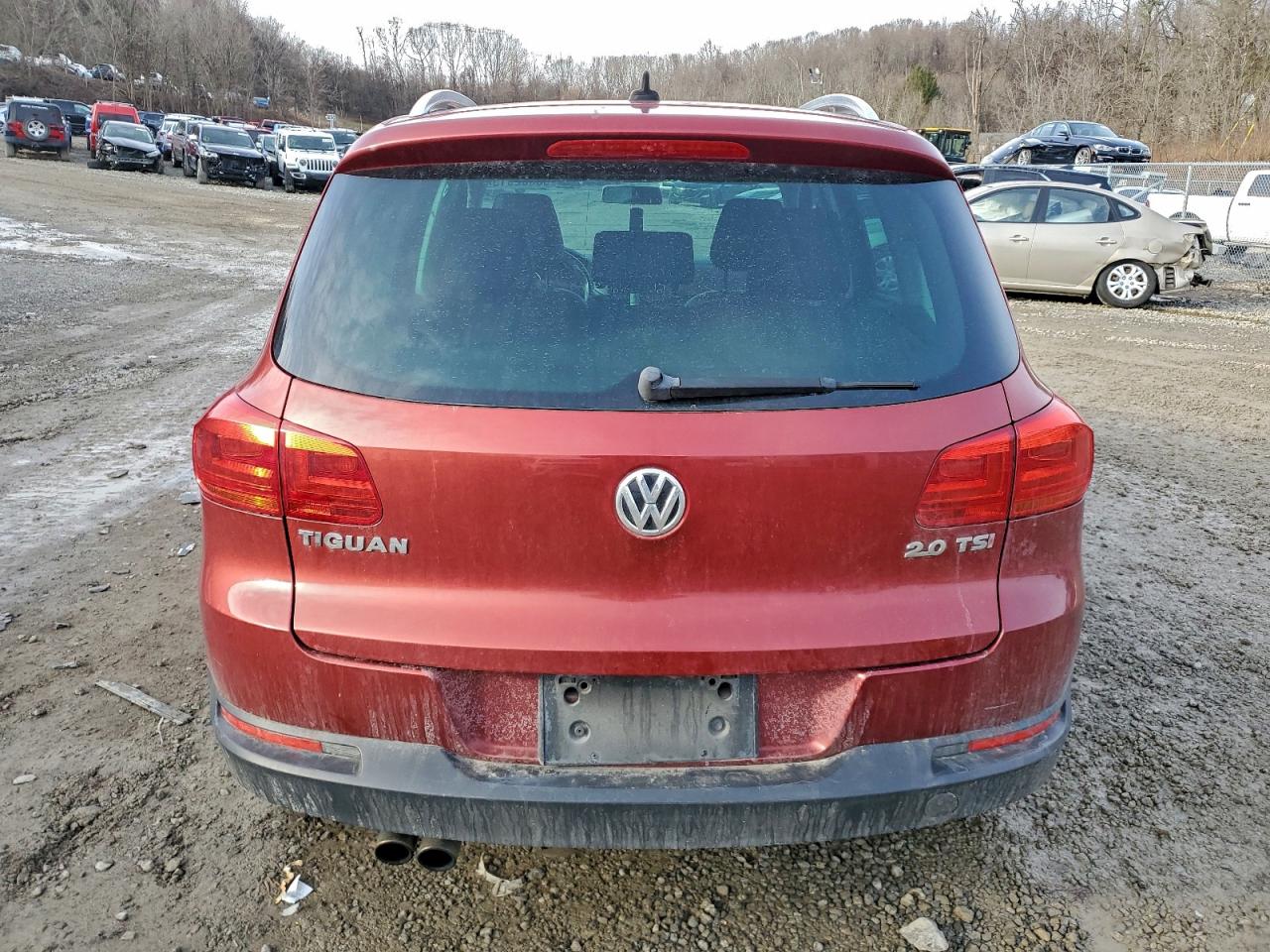 2013 VOLKSWAGEN TIGUAN S photo 6