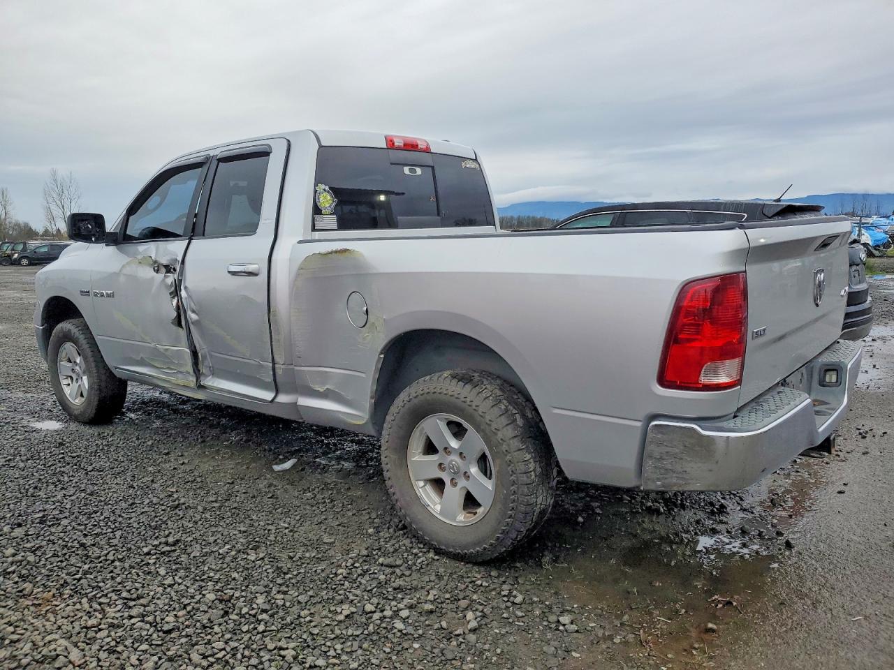 2010 DODGE RAM 1500 photo 2