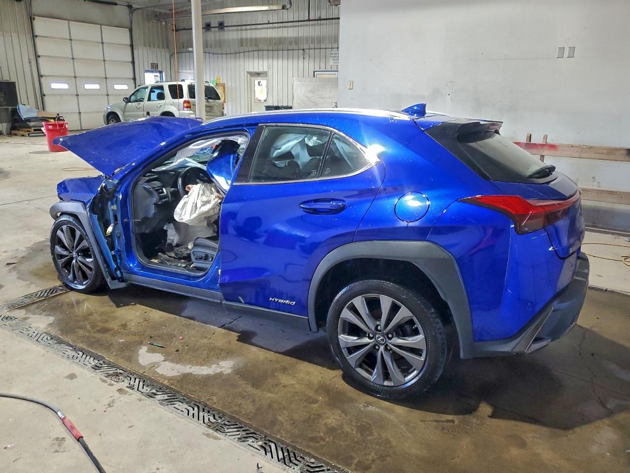 2019 LEXUS UX 250H photo 2