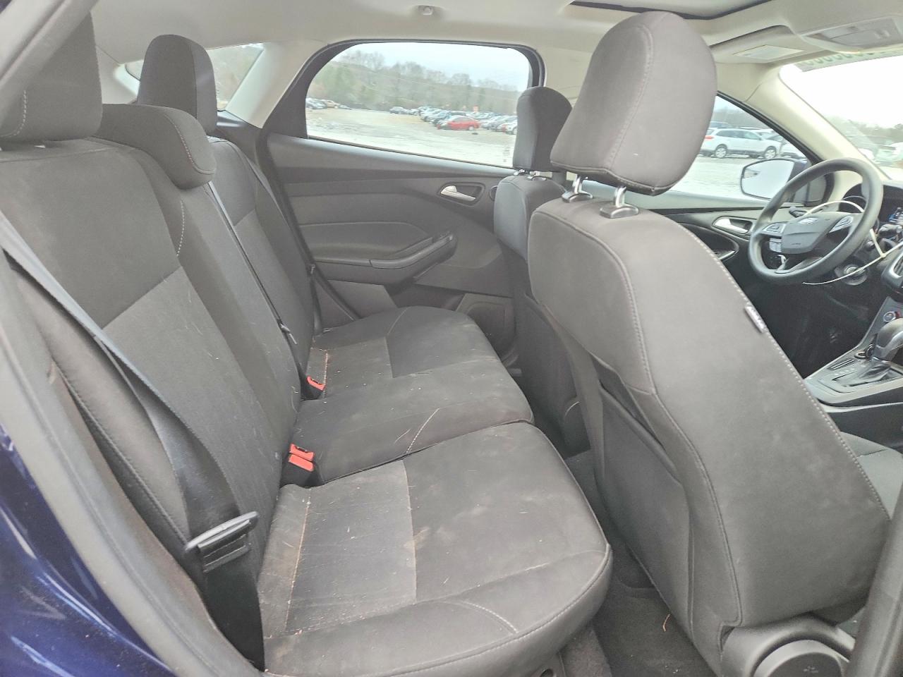 2017 FORD FOCUS SEL photo 10