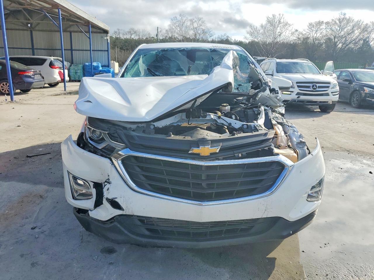 2018 CHEVROLET EQUINOX photo 5