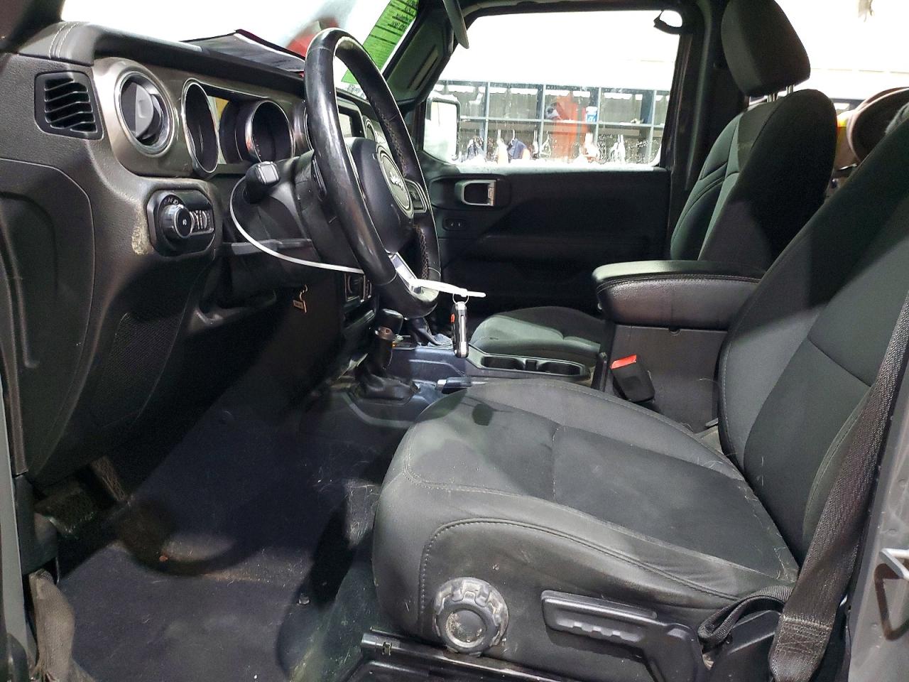 2019 JEEP WRANGLER UNLIMITED SAHARA photo 7