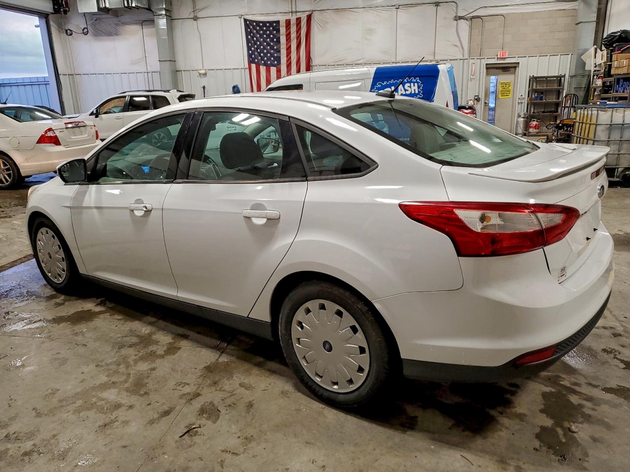 2014 FORD FOCUS SE photo 2