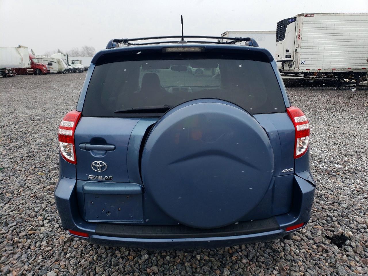 2012 TOYOTA RAV4 photo 11