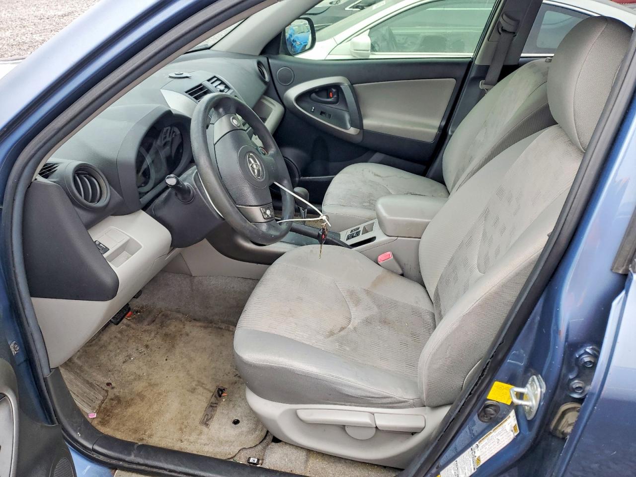2012 TOYOTA RAV4 photo 13