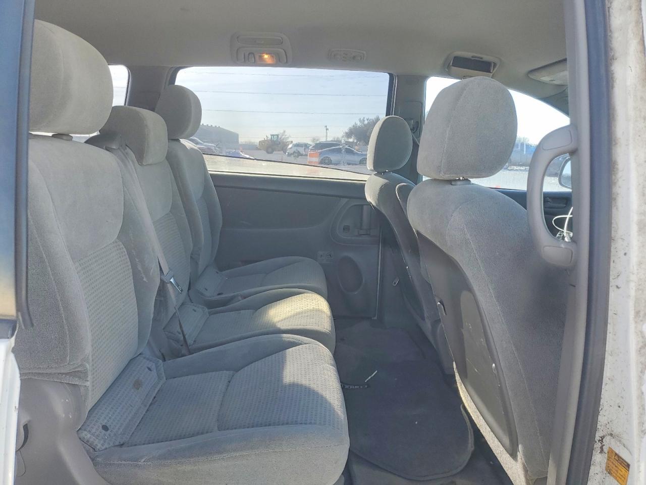 2006 TOYOTA SIENNA CE photo 11