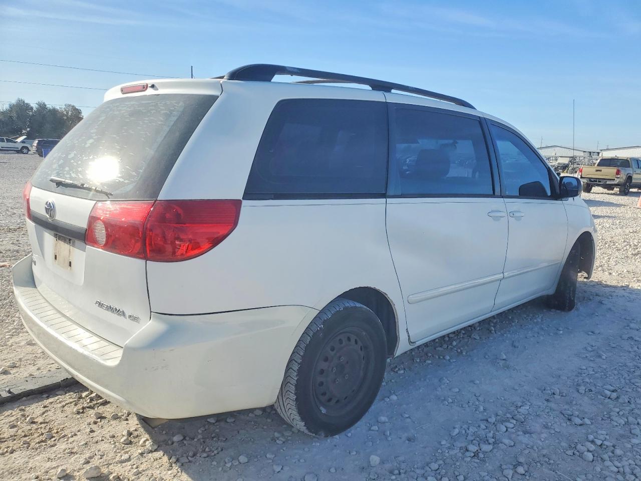 2006 TOYOTA SIENNA CE photo 3