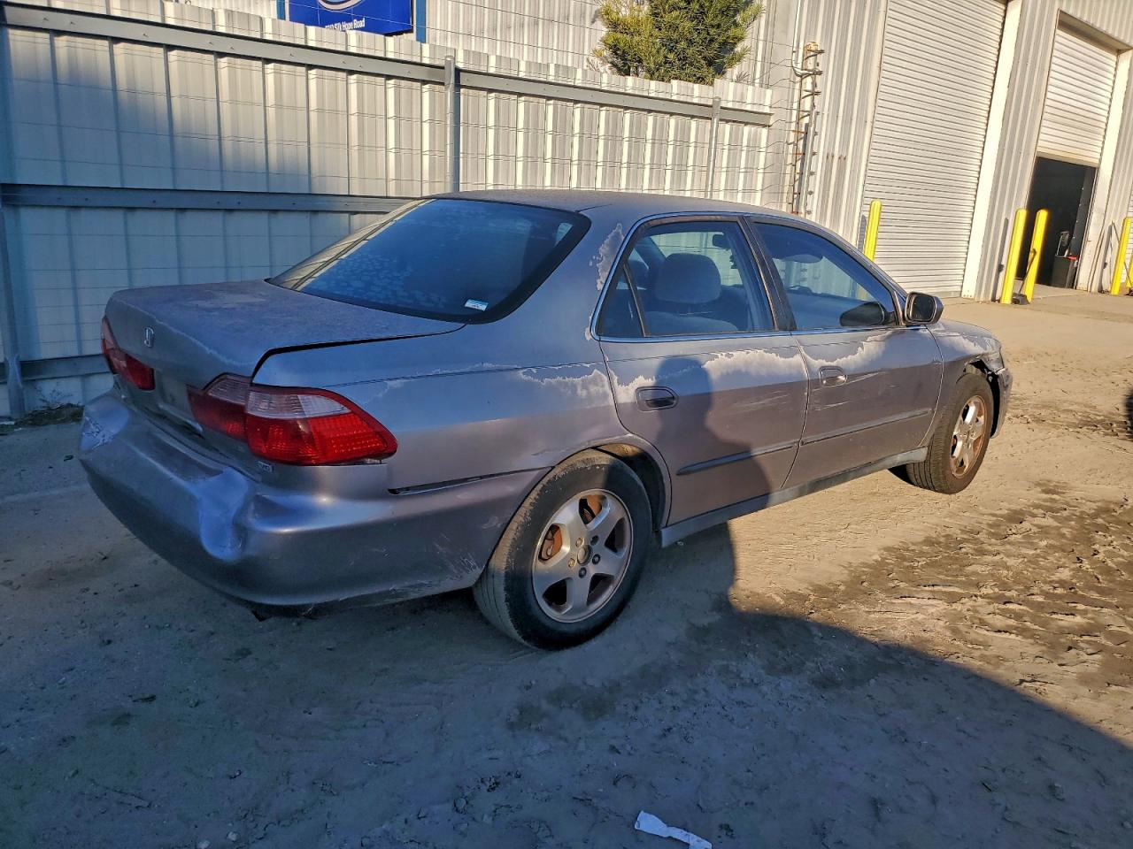 2000 HONDA ACCORD LX photo 3
