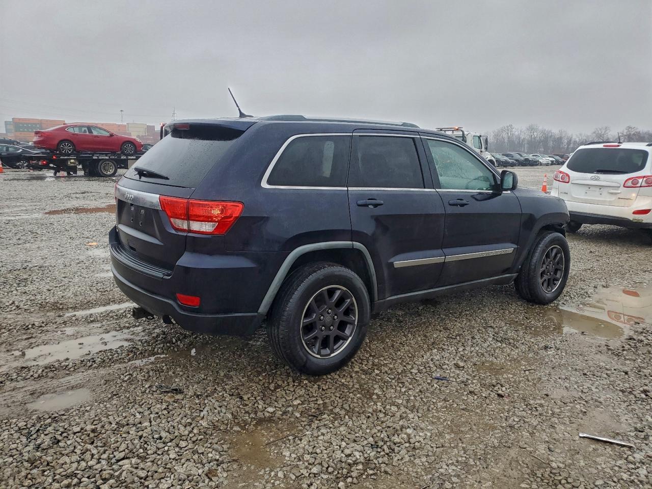 2011 JEEP GRAND CHEROKEE LAREDO photo 3