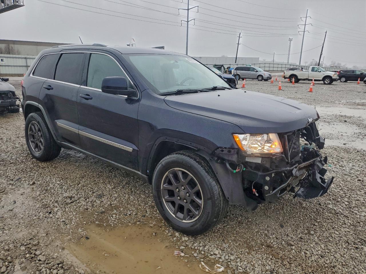 2011 JEEP GRAND CHEROKEE LAREDO photo 4