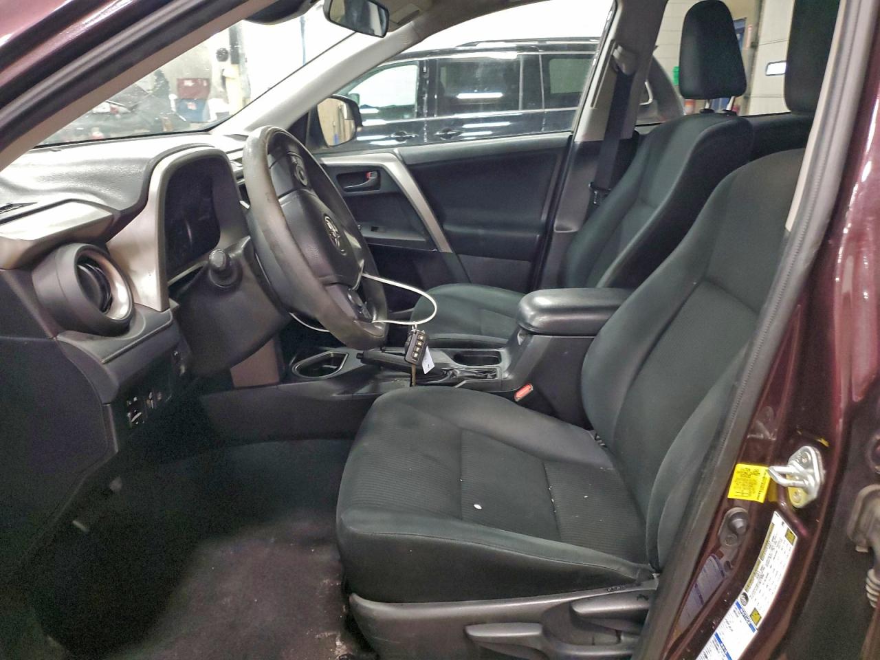 2017 TOYOTA RAV4 LE photo 7
