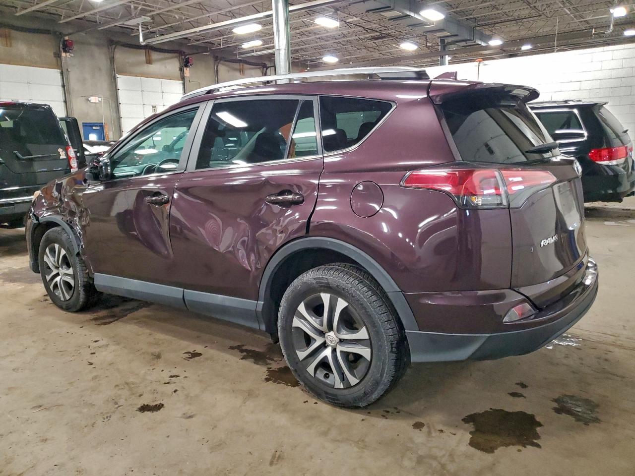 2017 TOYOTA RAV4 LE photo 2