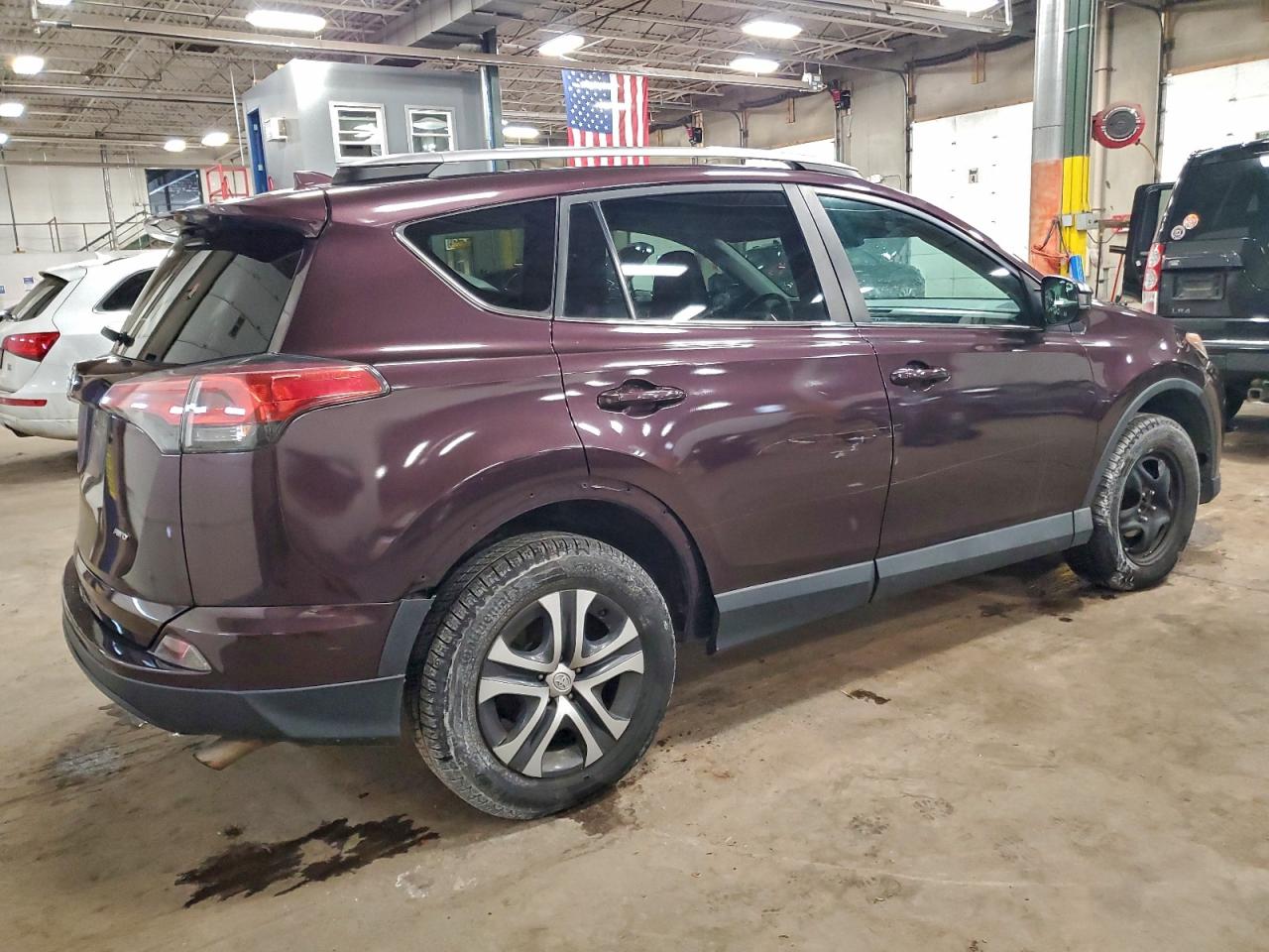2017 TOYOTA RAV4 LE photo 3