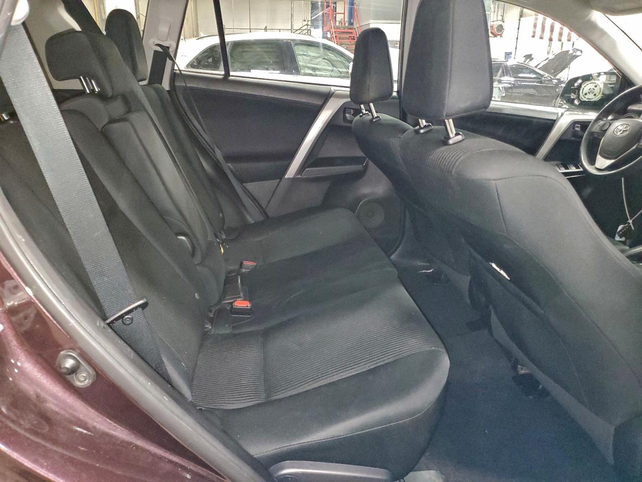 2017 TOYOTA RAV4 LE photo 11