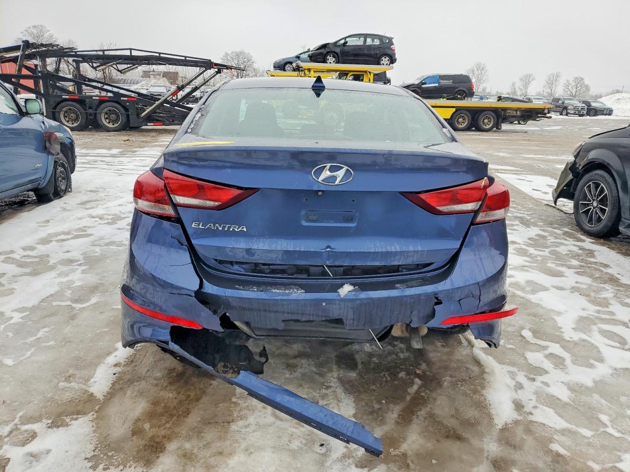 2017 HYUNDAI ELANTRA SE photo 6