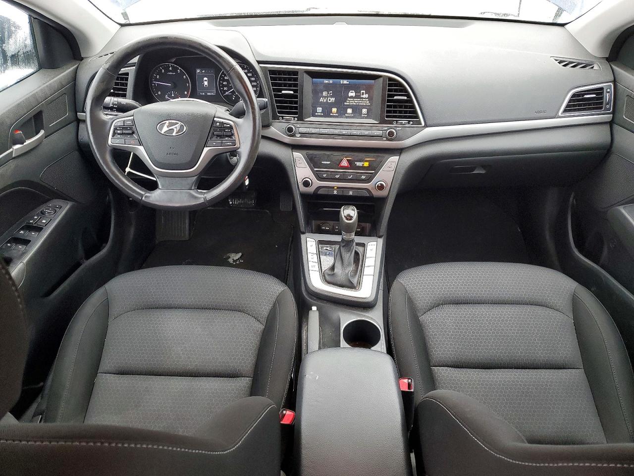 2017 HYUNDAI ELANTRA SE photo 8