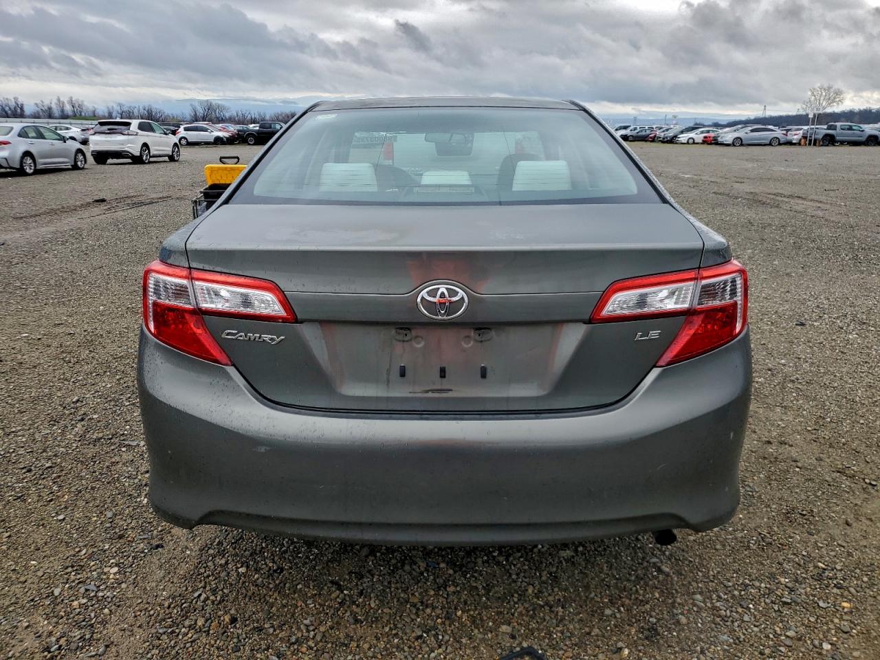 2012 TOYOTA CAMRY BASE photo 6
