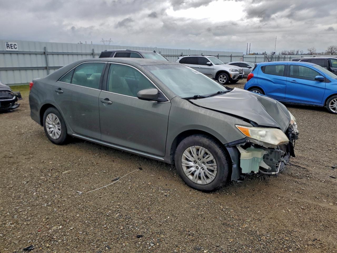 2012 TOYOTA CAMRY BASE photo 4