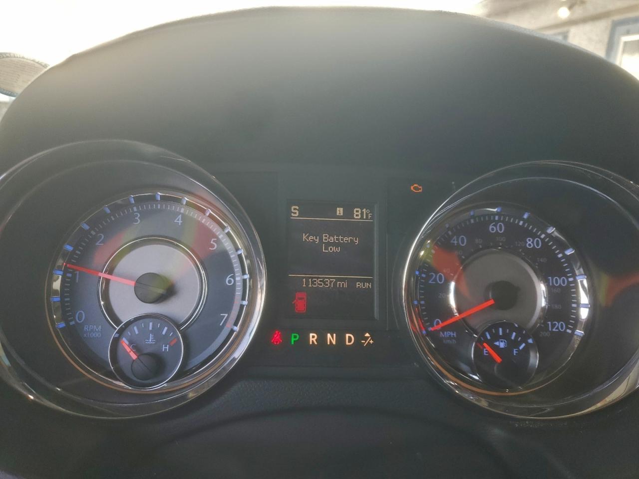 2015 CHRYSLER TOWN & COUNTRY TOURING L photo 9