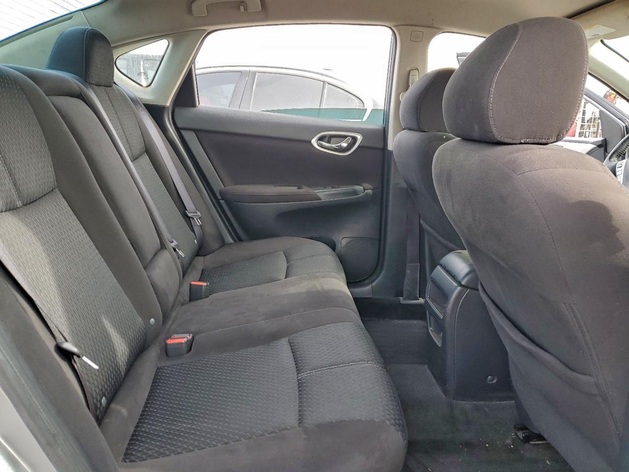 2013 NISSAN SENTRA S photo 10