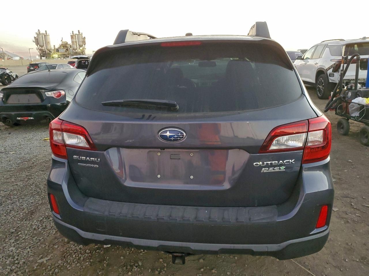 2015 SUBARU OUTBACK 2.5I PREMIUM photo 6
