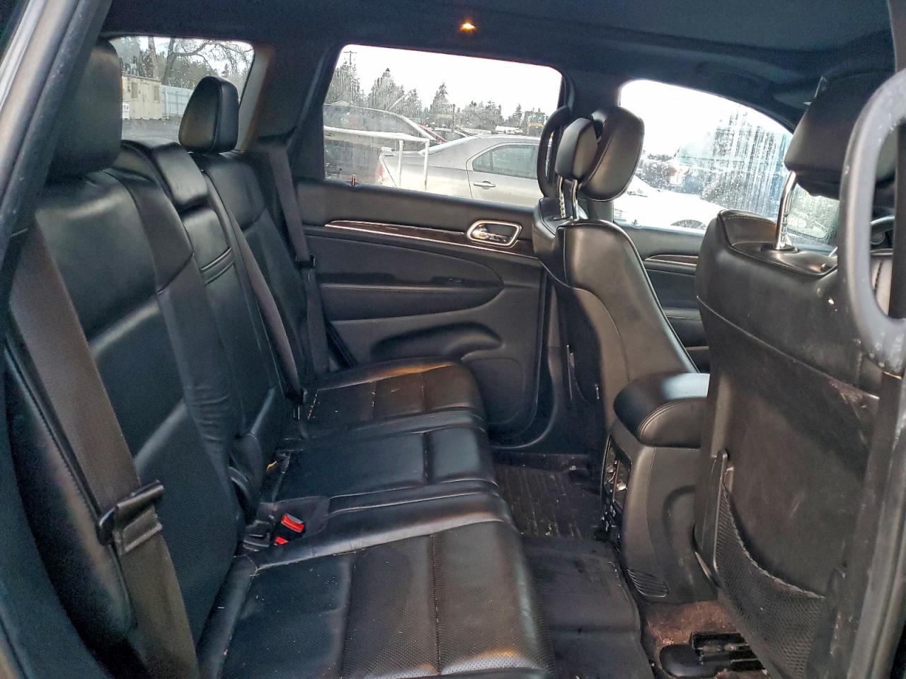 2016 JEEP GRAND CHEROKEE OVERLAND photo 11