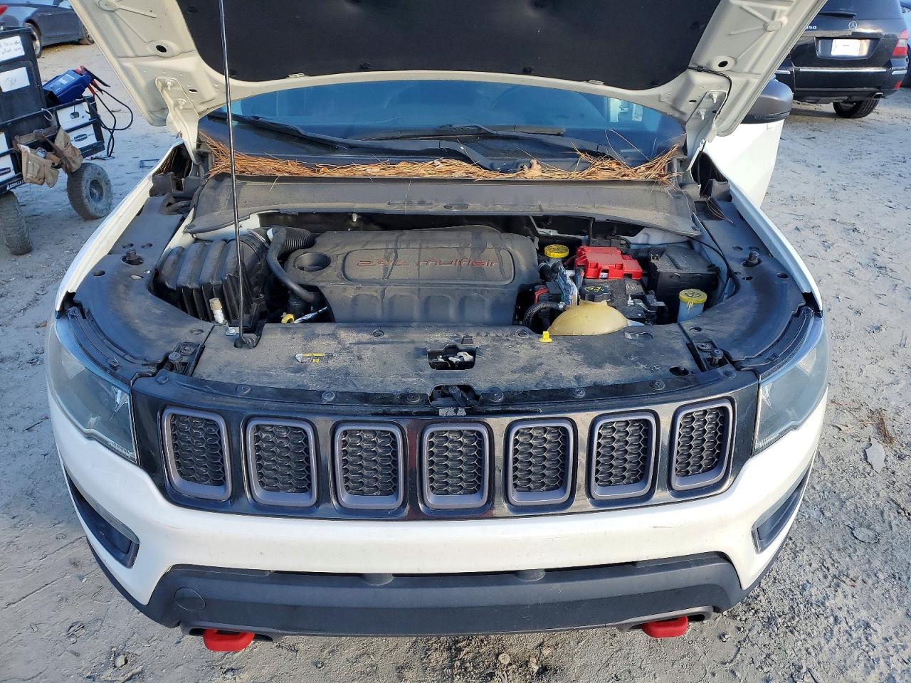2019 JEEP COMPASS TRAILHAWK photo 12