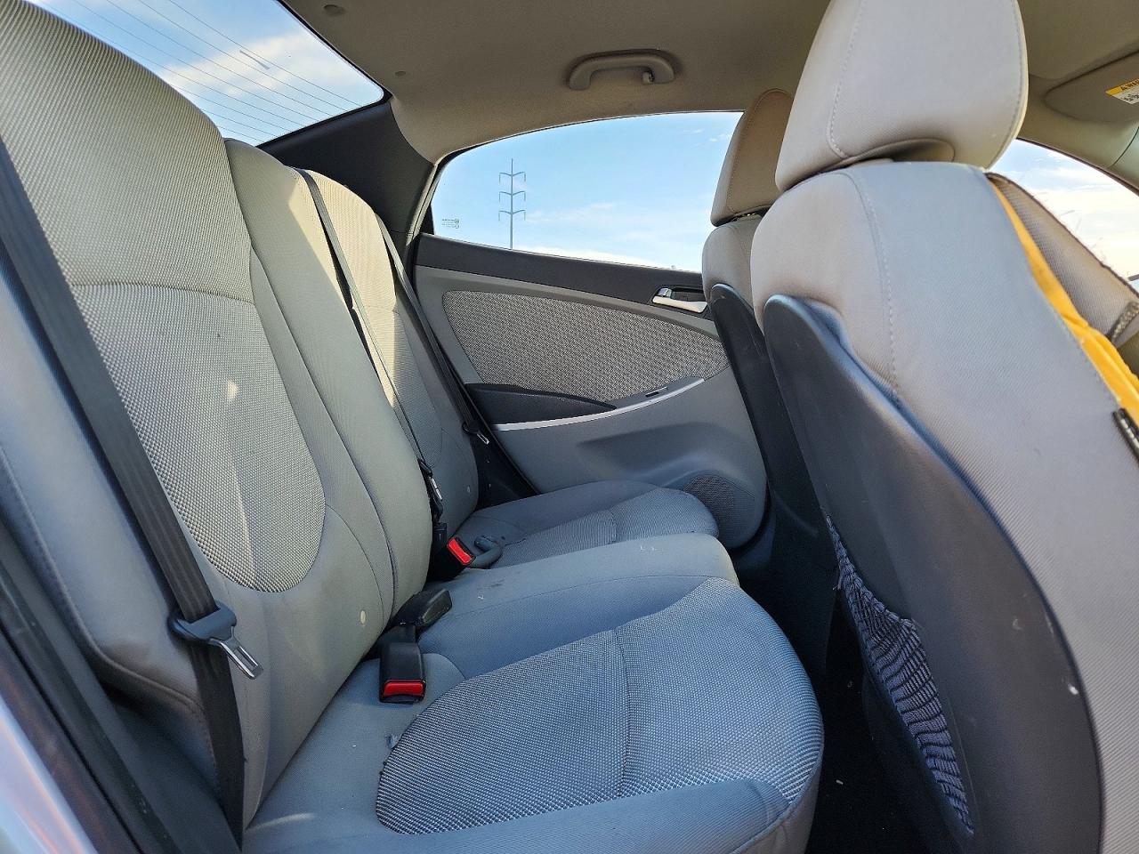 2012 HYUNDAI ACCENT GLS photo 10