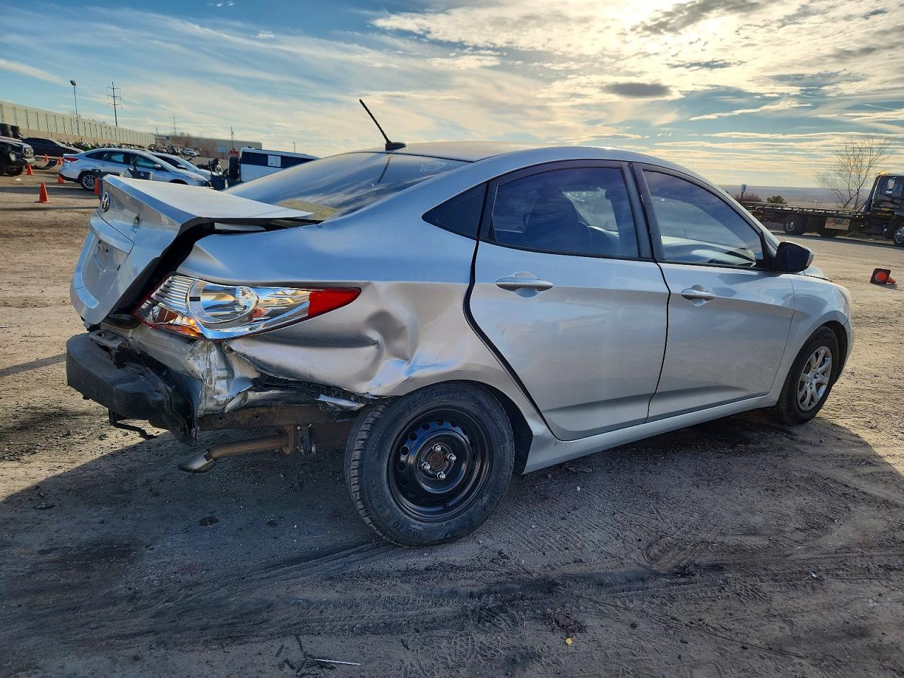 2012 HYUNDAI ACCENT GLS photo 3