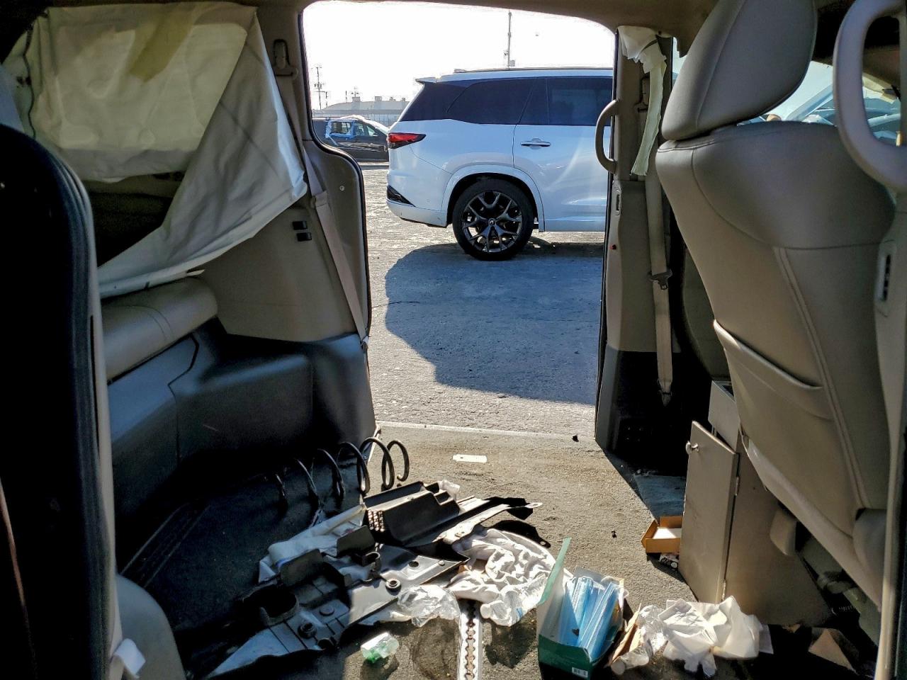 2012 HONDA ODYSSEY TOURING photo 31