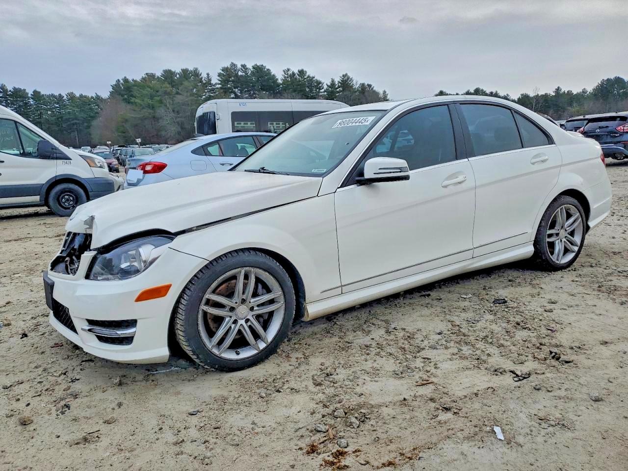 2013 MERCEDES-BENZ C
