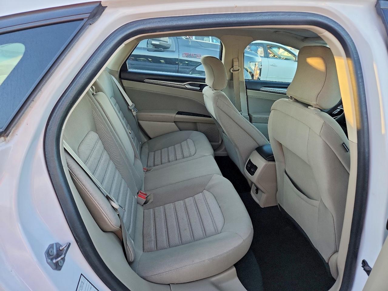 2019 FORD FUSION SE photo 11