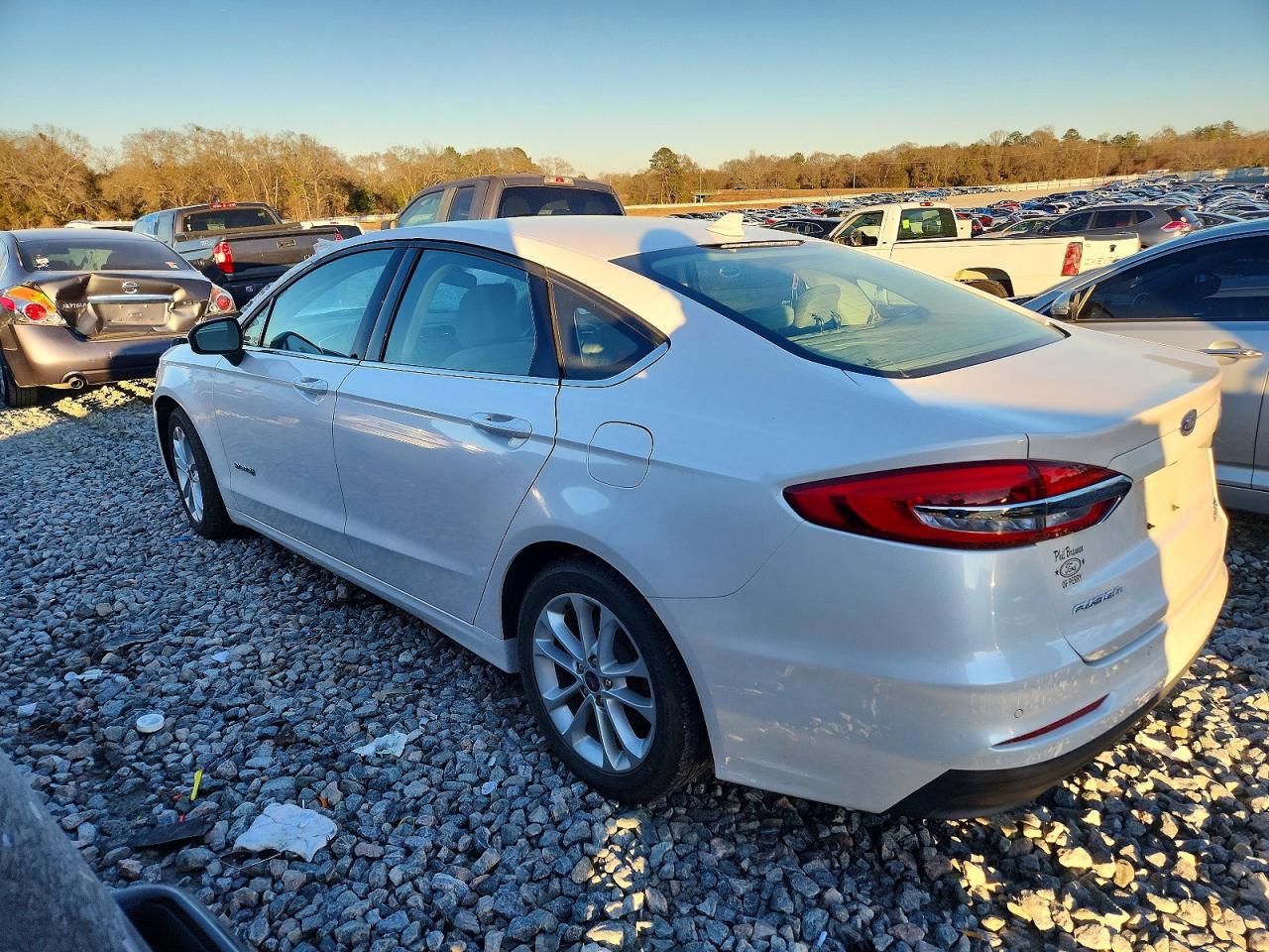 2019 FORD FUSION SE photo 2