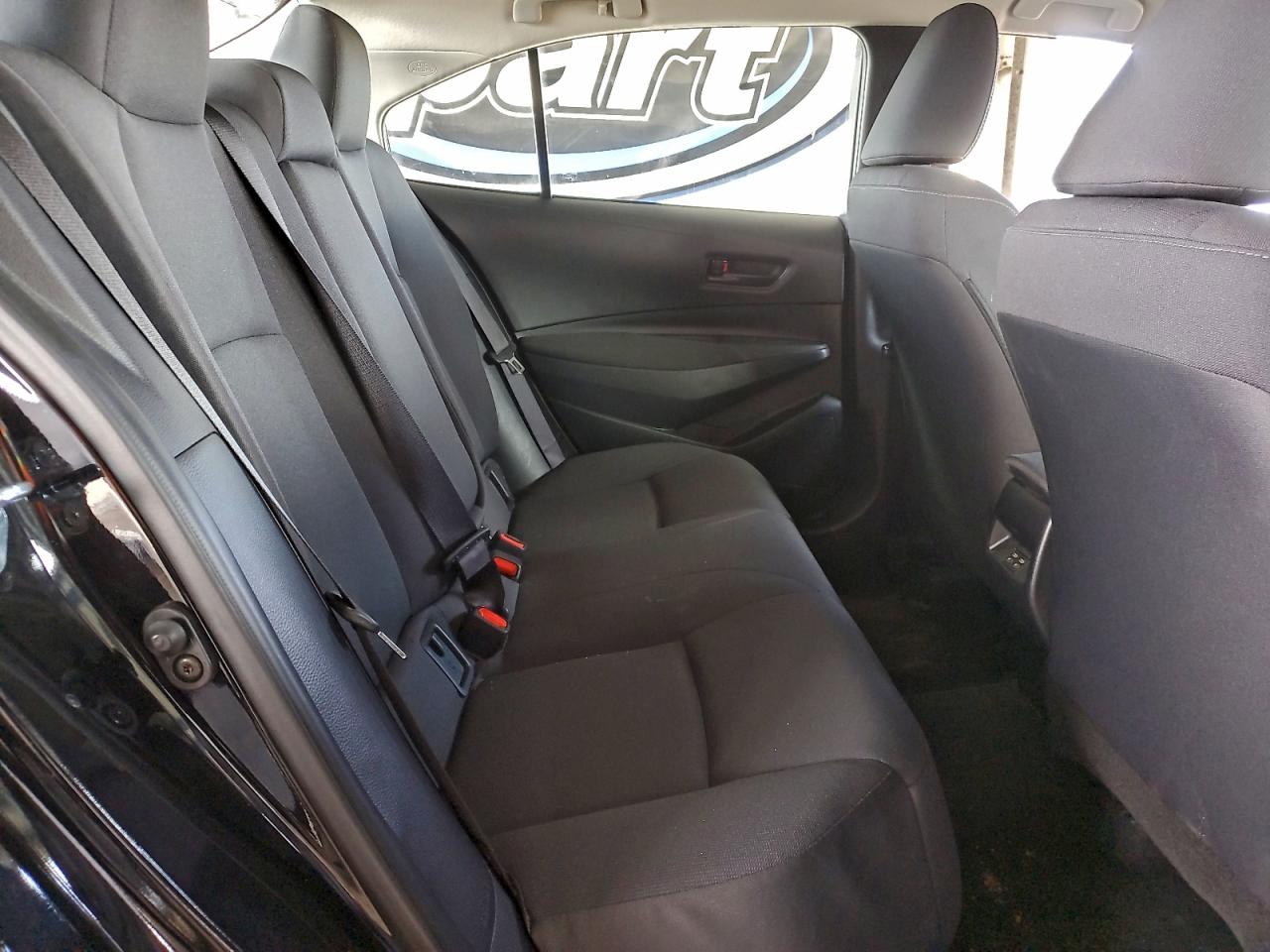 2025 TOYOTA COROLLA LE photo 19