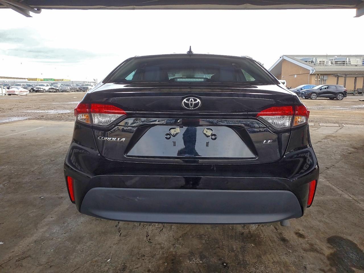 2025 TOYOTA COROLLA LE photo 11