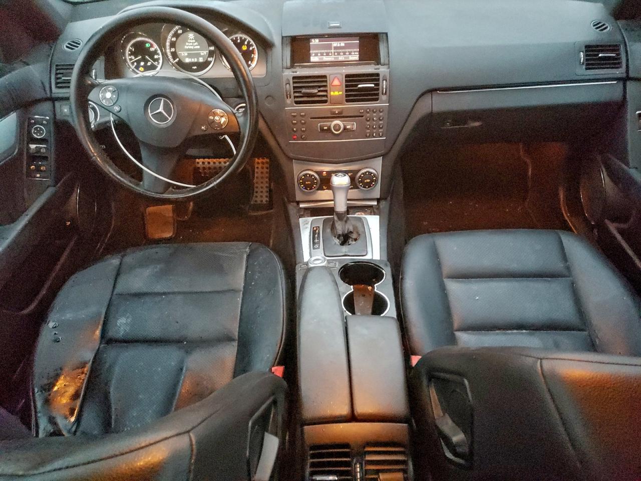 2011 MERCEDES-BENZ C 300 photo 8