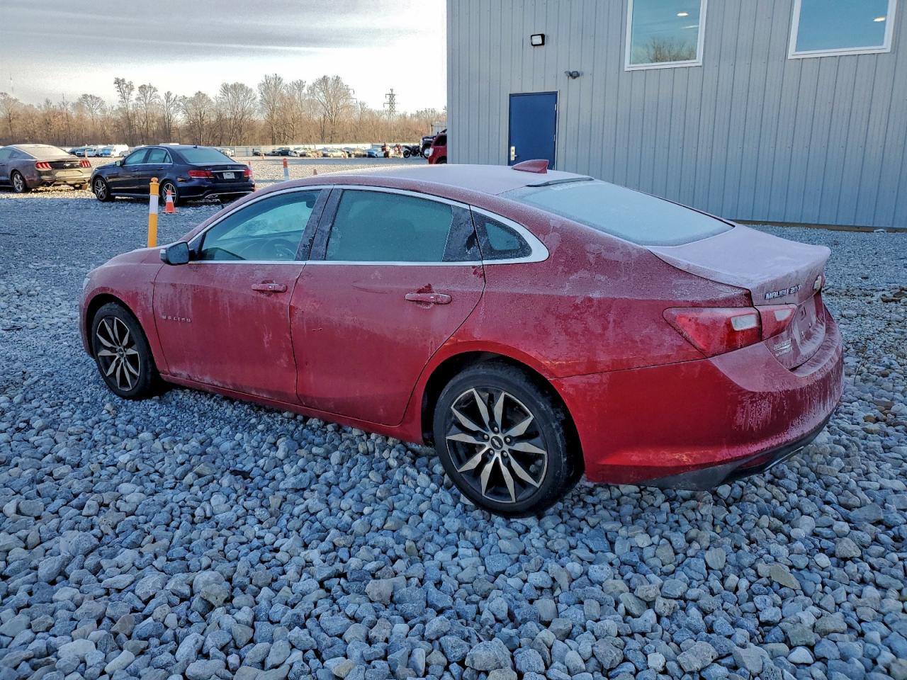 2016 CHEVROLET MALIBU LT photo 2