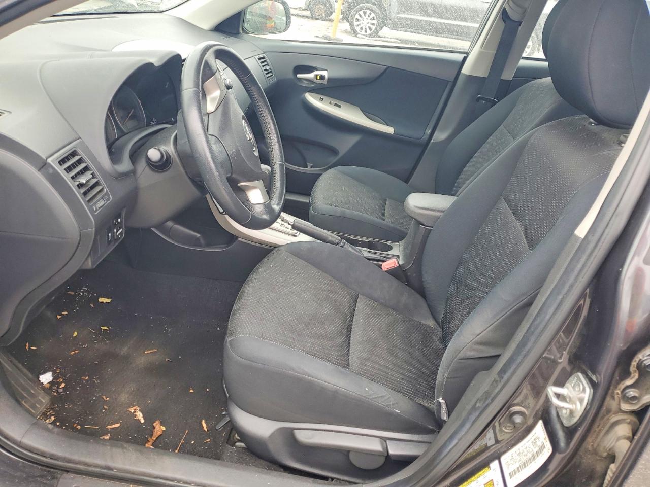 2010 TOYOTA COROLLA photo 7