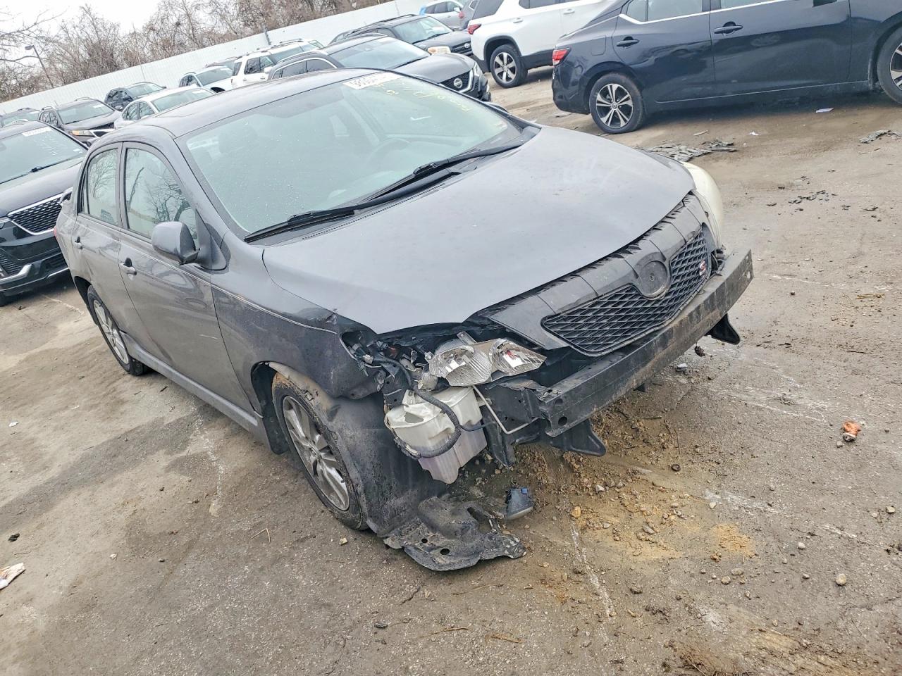 2010 TOYOTA COROLLA photo 4