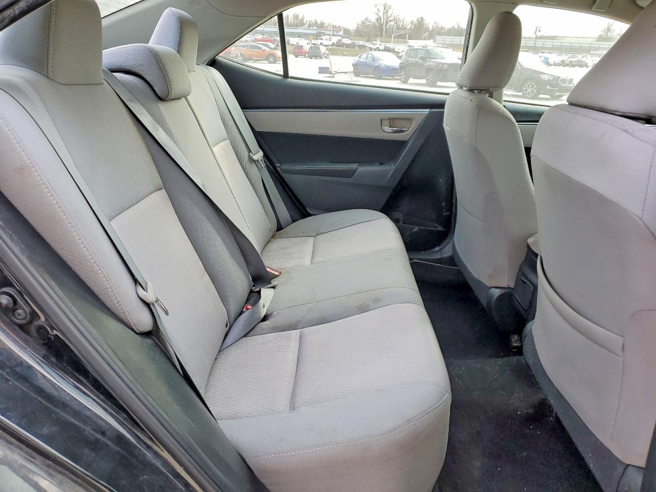 2014 TOYOTA COROLLA L photo 10