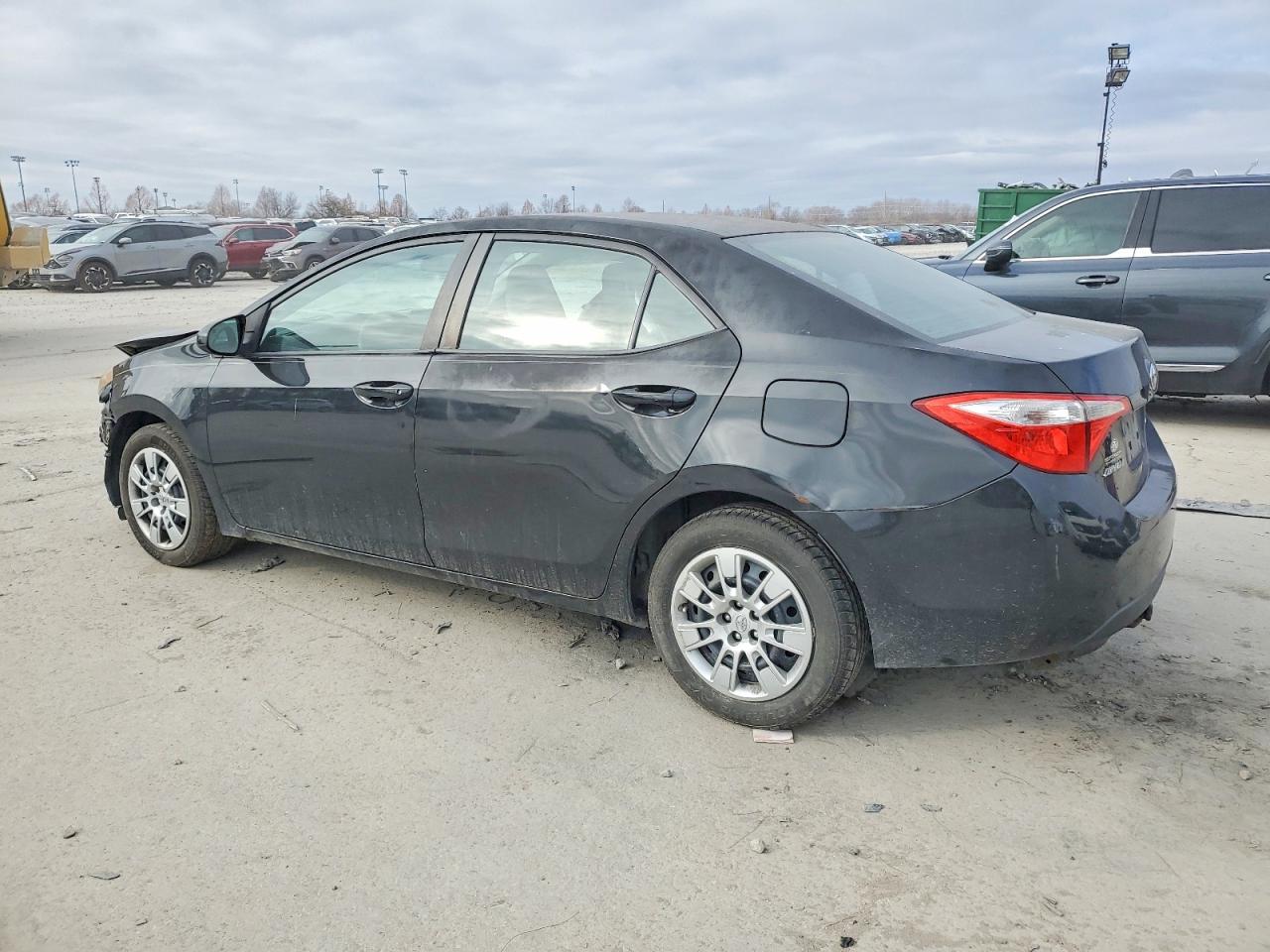 2014 TOYOTA COROLLA L photo 2