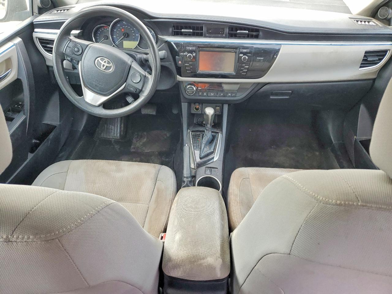 2014 TOYOTA COROLLA L photo 8
