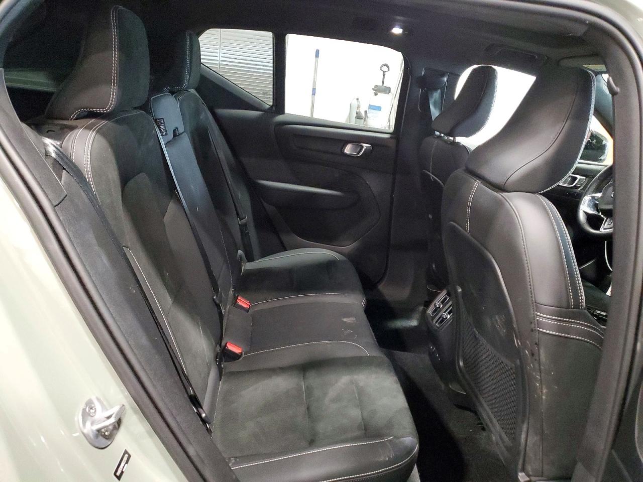 2024 VOLVO XC40 RECHARGE ULTIMATE photo 11