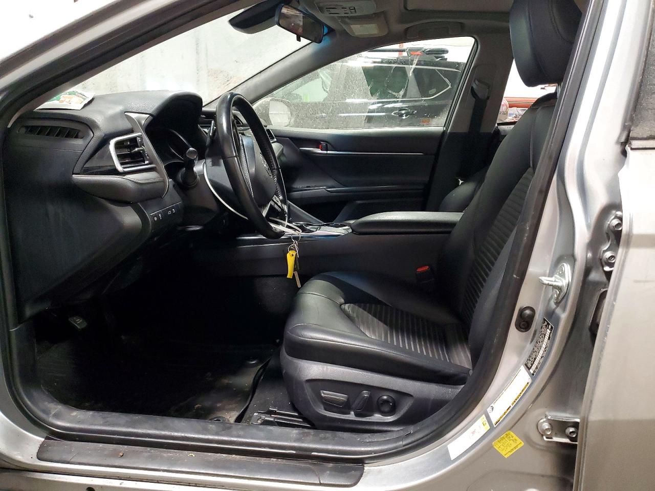 2018 TOYOTA CAMRY L photo 7