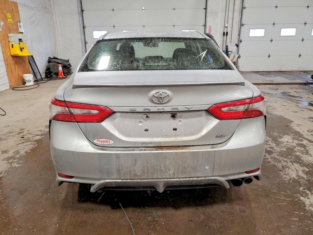 2018 TOYOTA CAMRY L photo 6