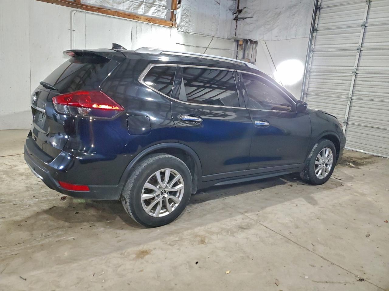 2019 NISSAN ROGUE S photo 3