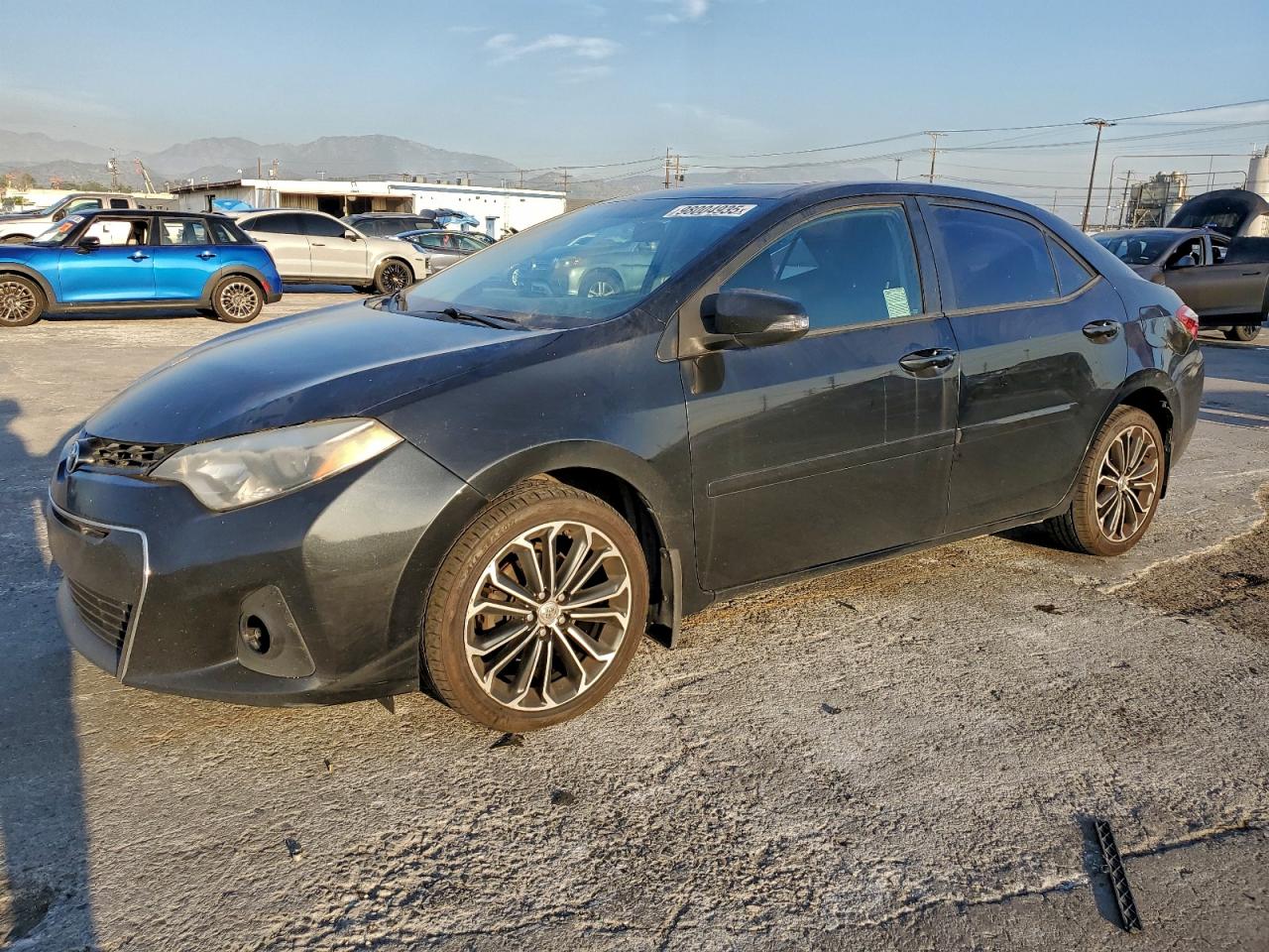 2016 TOYOTA COROLLA